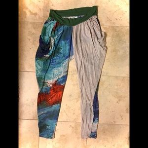 ✨B2G2✨ Artful Lounge Pants from Costa Rica w/ Pockets